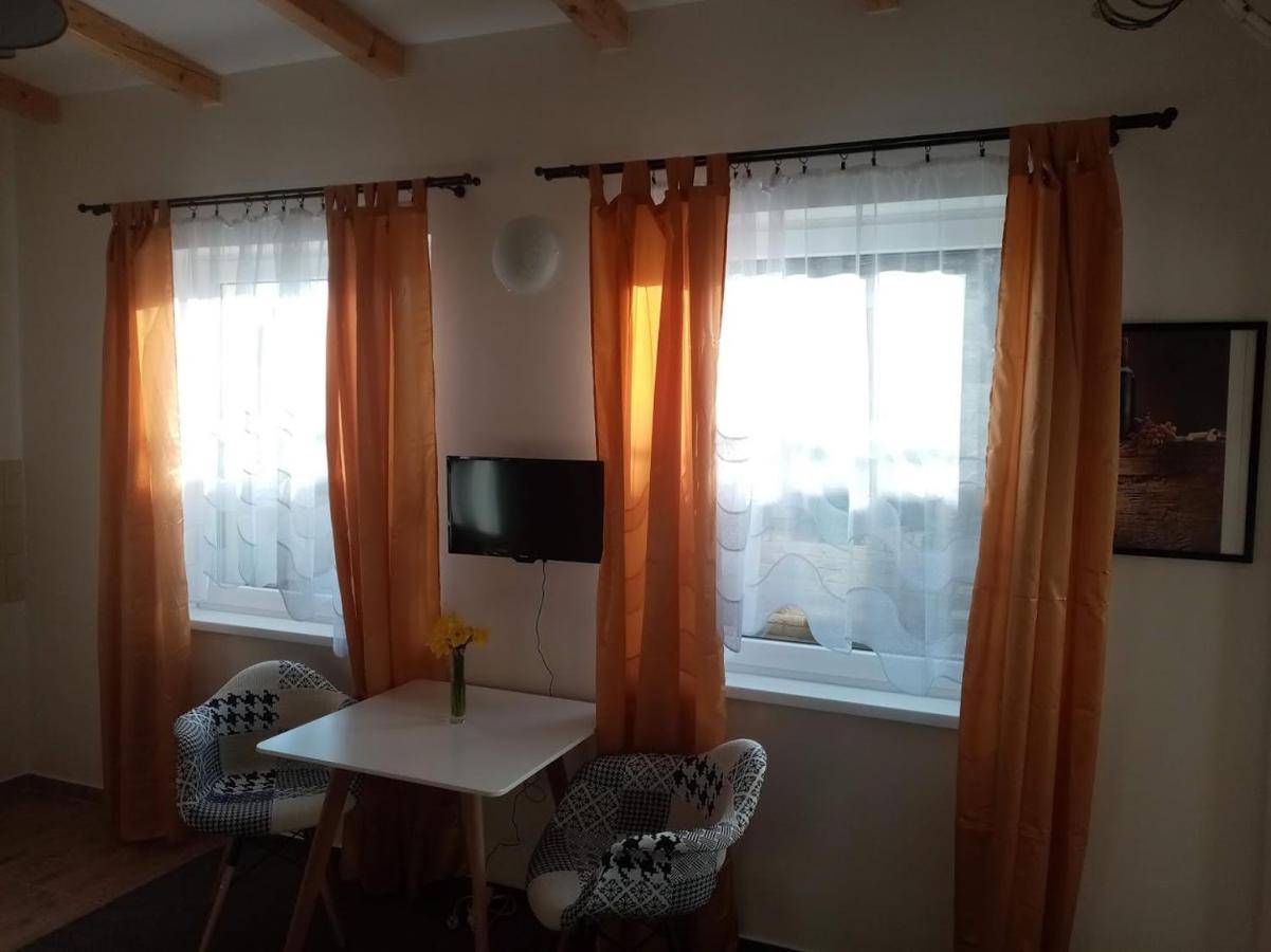Penzion Alenka Valtice Esterno foto