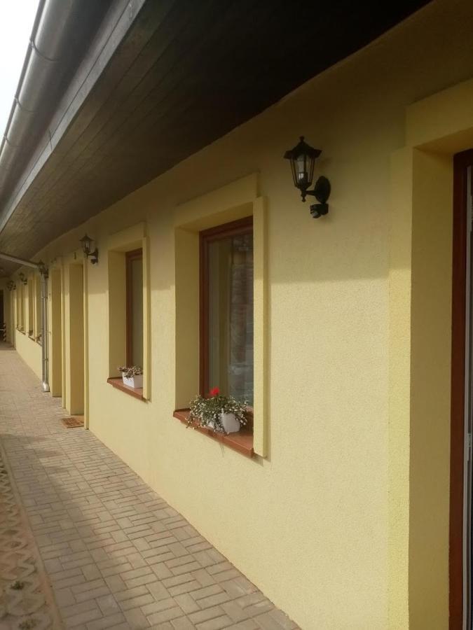 Penzion Alenka Valtice Esterno foto