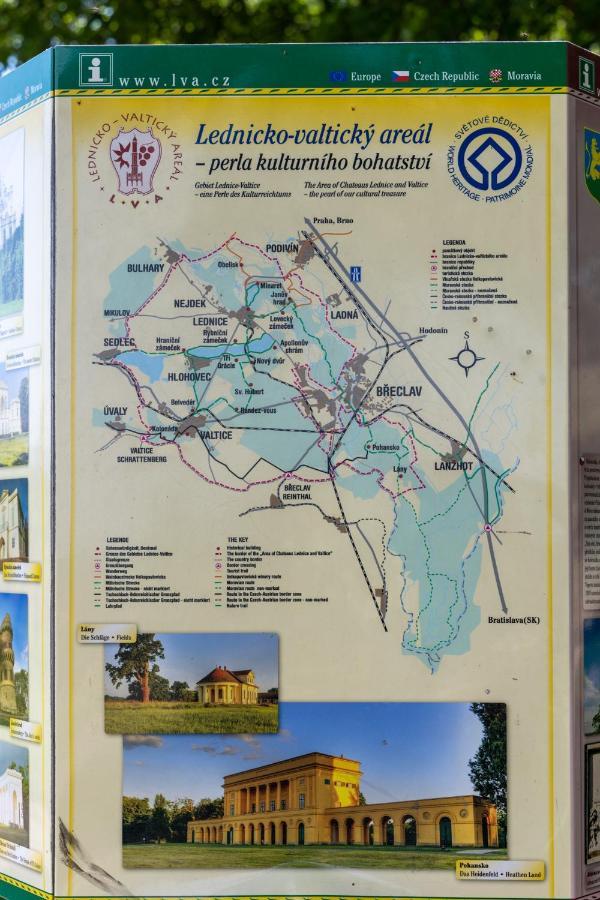 Penzion Alenka Valtice Esterno foto