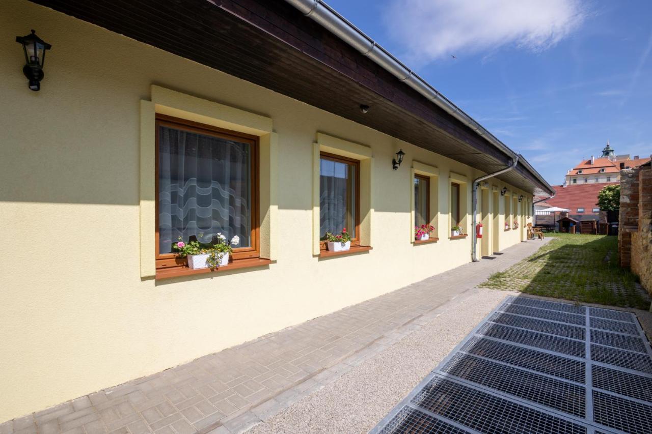 Penzion Alenka Valtice Esterno foto
